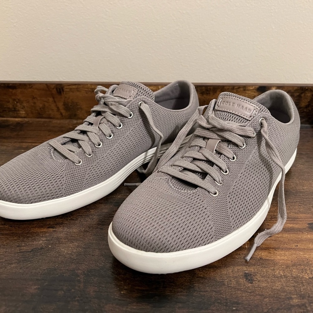 Gray Cole haan C27900 size 8 1/2